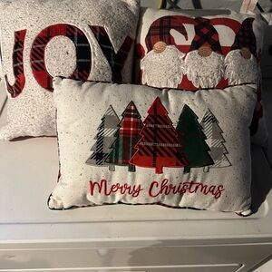 Festive Christmas Pillow Set with Plaid Accents